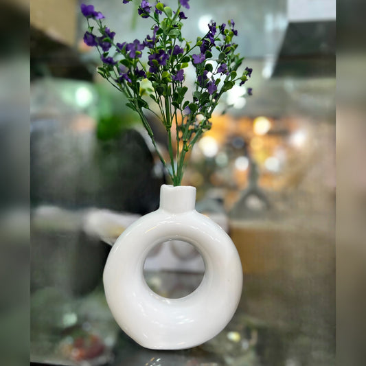 White Ceramic Donut Vase – Minimalist Hollow Round Flower Vase for Home Décor